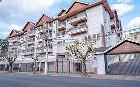Flat novo, aconchegante e no Coração do Capivari / Internet + Aquecedores